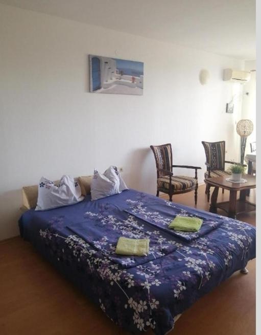 Rose Apartment On The Beach Бяла Екстер'єр фото